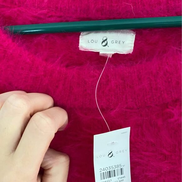 NWT women's hot pink Lou & Grey sweater size XS - Picture 3 of 3